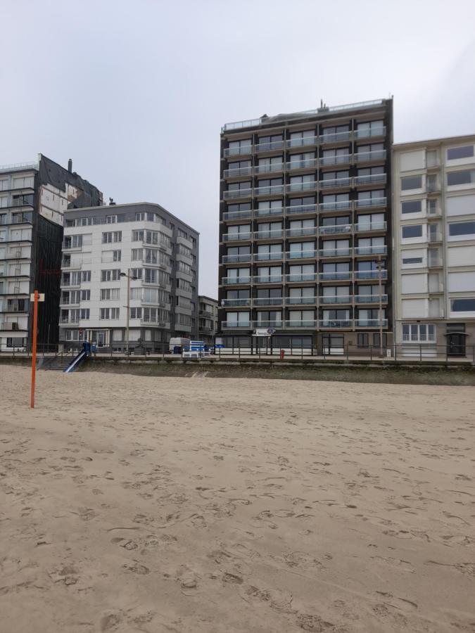 Appartement Zeezicht Falcon à Middelkerke Extérieur photo